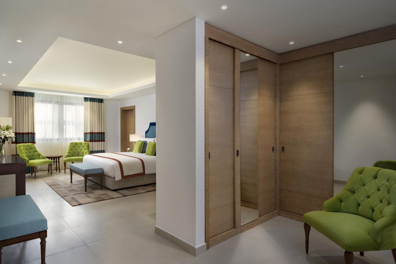 Al Najada Doha Hotel Apartments By Oaks Exterior photo